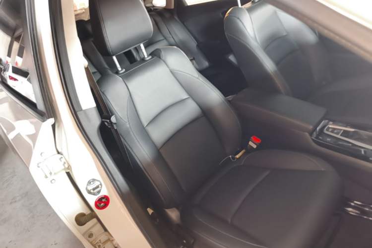 Used Honda Envix 2019 180TURBO CVT Enjoyment Edition China VI Right Front Seat