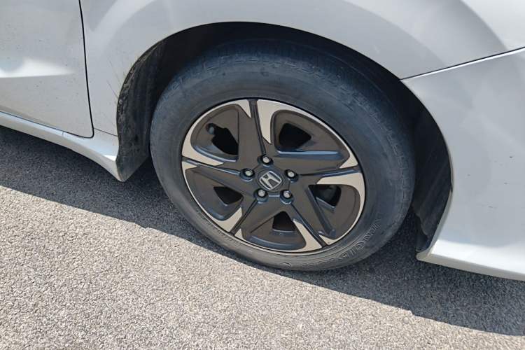 Used Honda Envix 2019 180TURBO CVT Prestige Edition China VI Right Front Wheel Hub