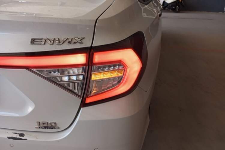 Used Honda Envix 2019 180TURBO CVT Enjoyment Edition China VI Right Rear Taillight