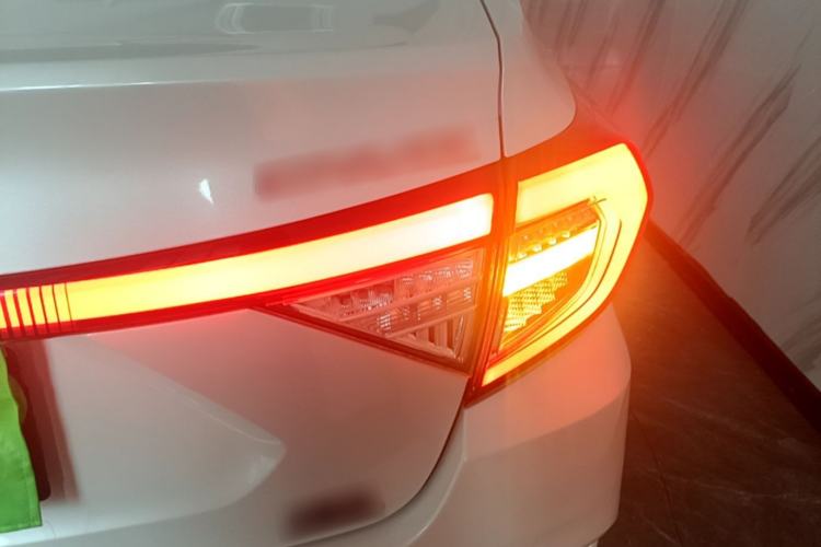Used Honda Envix 2019 180TURBO CVT Enjoyment Edition China VI Right Rear Taillight