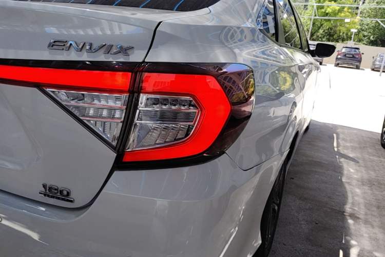Used Honda Envix 2019 180TURBO CVT Enjoyment Edition China VI Right Rear Taillight