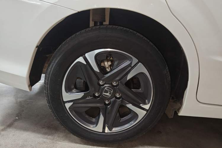 Used Honda Envix 2019 180TURBO CVT Enjoyment Edition China VI Right Rear Wheel Hub