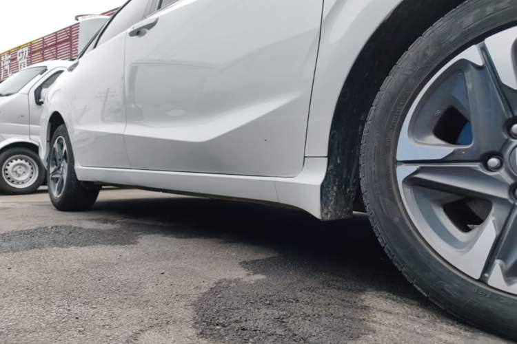 Used Honda Envix 2019 180TURBO CVT Enjoyment Edition China VI Right Side Sill