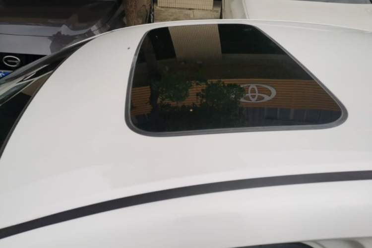 Used Honda Envix 2019 180TURBO CVT Prestige Edition China VI Roof