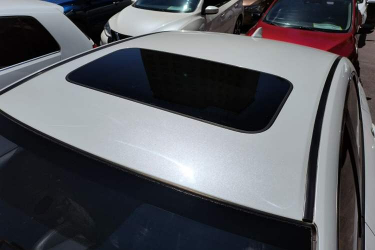 Used Honda Envix 2019 180TURBO CVT Enjoyment Edition China VI Roof