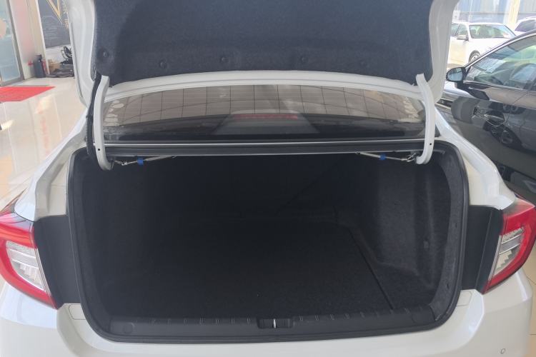 Used Honda Envix 2019 180TURBO CVT Enjoyment Edition China VI Trunk
