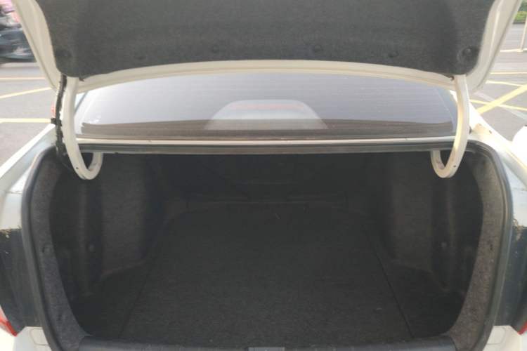 Used Honda Envix 2019 180TURBO CVT Enjoyment Edition China VI Trunk