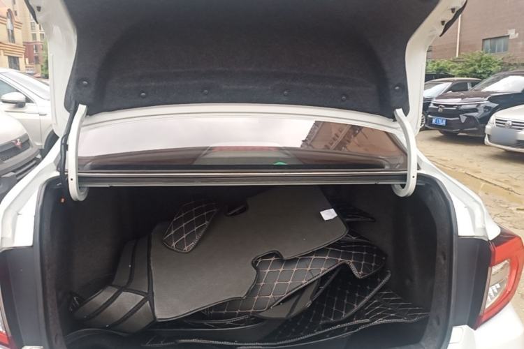 Used Honda Envix 2019 180TURBO CVT Enjoyment Version China VI Trunk