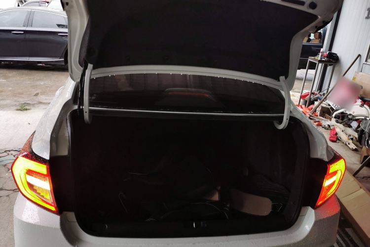 Used Honda Envix 2019 180TURBO CVT Enjoyment Edition China VI Trunk