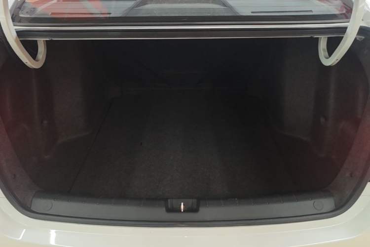 Used Honda Envix 2019 180TURBO CVT Enjoyment Edition China VI Trunk