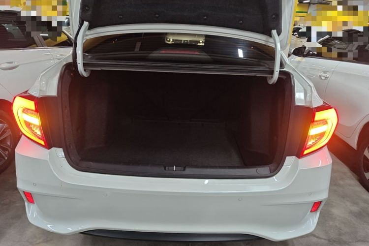 Used Honda Envix 2019 180TURBO CVT Enjoyment Edition China VI Trunk