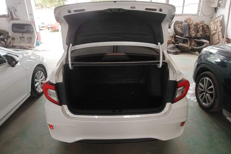 Used Honda Envix 2019 180TURBO CVT Enjoyment Version China VI Trunk