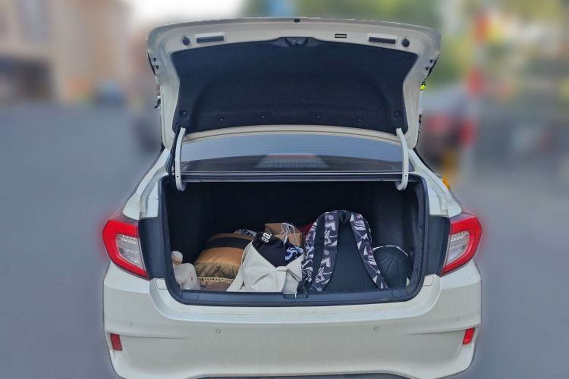 Used Honda Envix 2019 180TURBO CVT Enjoyment Edition China VI Trunk