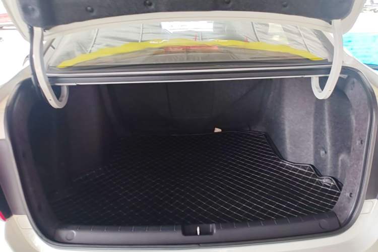 Used Honda Envix 2019 180TURBO CVT Enjoyment Version China VI Trunk