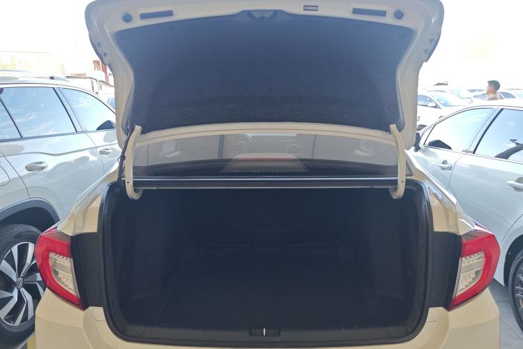 Used Honda Envix 2019 180TURBO CVT Enjoyment Edition China V Trunk