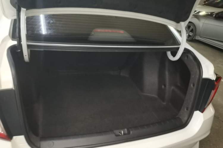 Used Honda Envix 2019 180TURBO CVT Enjoyment Edition China VI Trunk