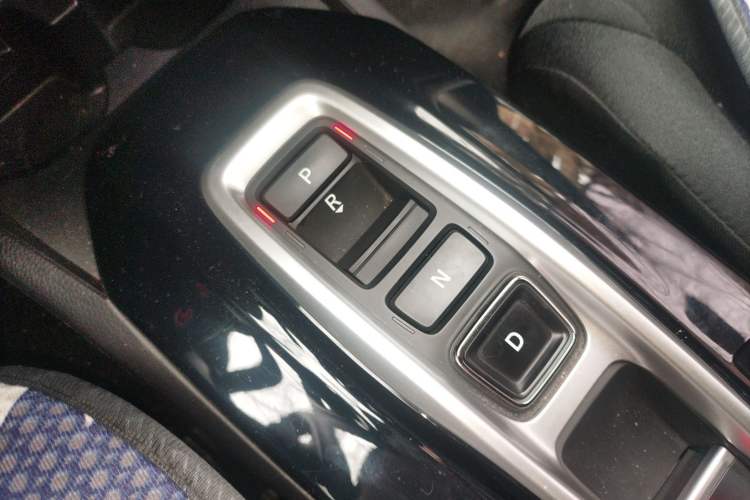 Used Honda Envix 2021 Rui Hybrid 1.5L Pure Comfort Version Gear Lever