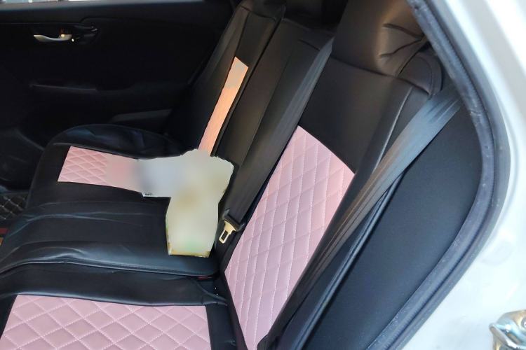 Used Honda Envix 2021 Rui Hybrid 1.5L Pure Comfort Version Interior 4
