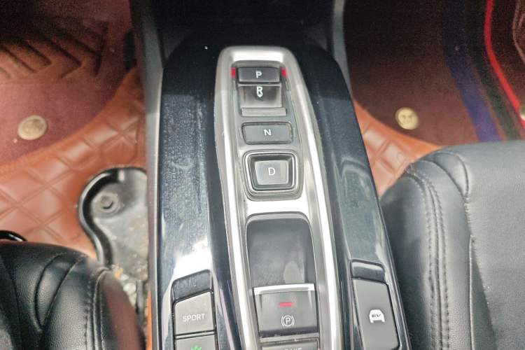 Used Honda Envix 2021 Rui Hybrid 1.5L Pure Comfort Version Gear Lever