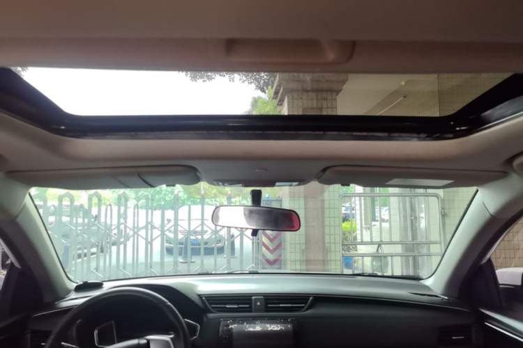 Used Honda Envix 2021 Rui Hybrid 1.5L Pure Comfort Version Headliner