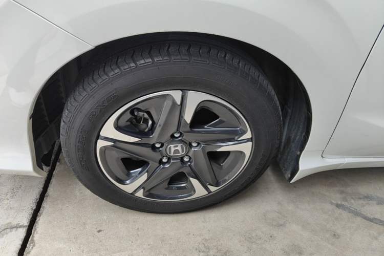 Used Honda Envix 2021 Rui Hybrid 1.5L Pure Comfort Edition Left Front Wheel Hub