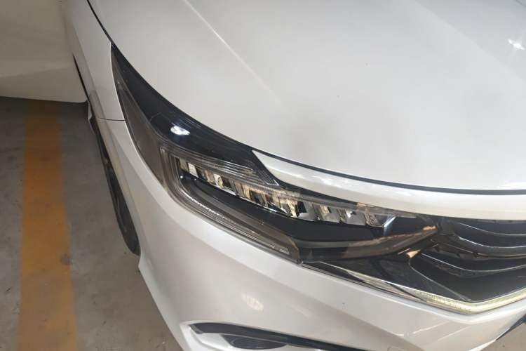 Used Honda Envix 2021 Rui Hybrid 1.5L Pure Comfort Version Right Front Headlight