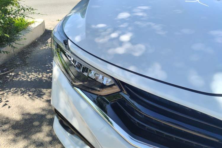 Used Honda Envix 2021 Rui Hybrid 1.5L Pure Comfort Version Right Front Headlight