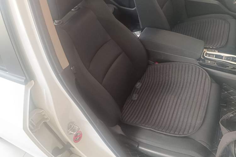 Used Honda Envix 2021 Rui Hybrid 1.5L Pure Comfort Edition Right Front Seat