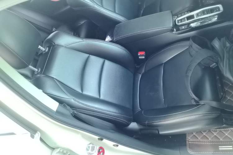 Used Honda Envix 2021 Rui Hybrid 1.5L Pure Comfort Version Right Front Seat