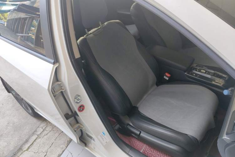 Used Honda Envix 2021 Rui Hybrid 1.5L Pure Comfort Edition Right Front Seat