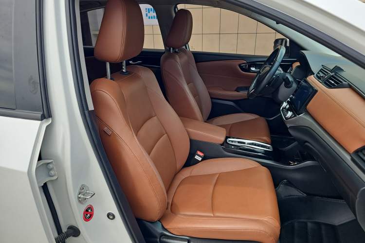 Used Honda Envix 2021 Lingpai Hybrid 1.5L Pure Enjoyment Version Right Front Seat