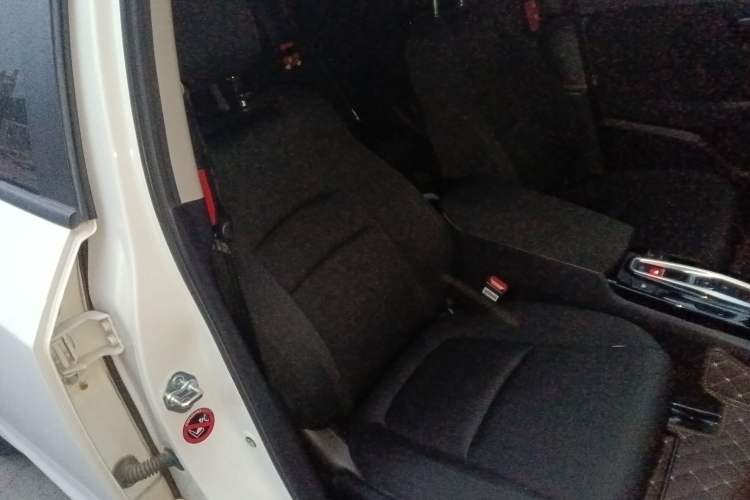Used Honda Envix 2021 Rui Hybrid 1.5L Pure Comfort Edition Right Front Seat