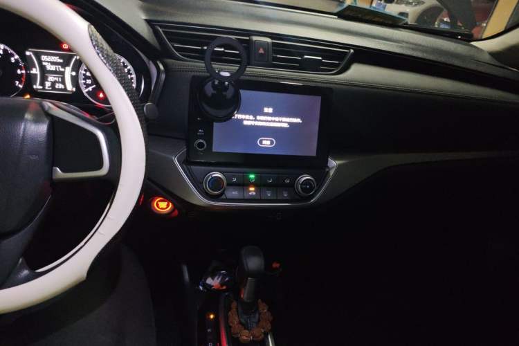 Used Honda Envix 2022 180TURBO CVT Comfort Version Audio And AC Panel