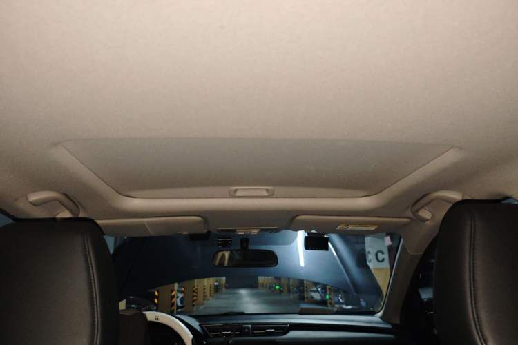 Used Honda Envix 2022 180TURBO CVT Comfort Version Headliner
