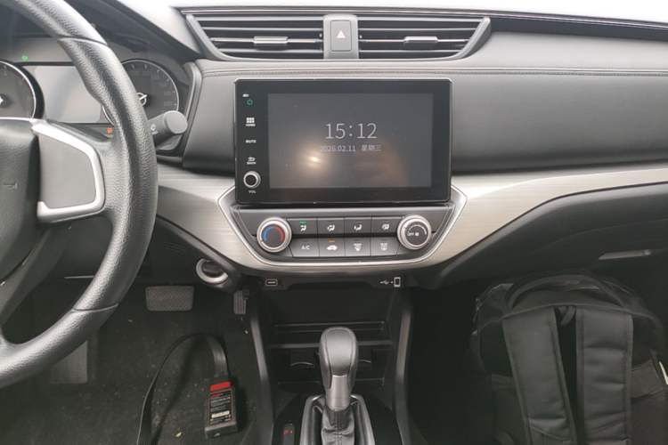 Used Honda Envix 2022 180TURBO CVT Comfort Version Audio And AC Panel