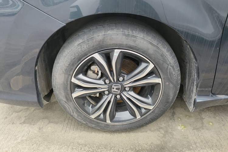 Used Honda Envix 2022 180TURBO CVT Comfort Version Left Front Wheel Hub