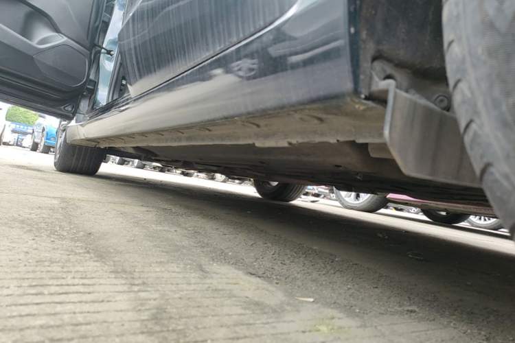 Used Honda Envix 2022 180TURBO CVT Comfort Version Left Side Sill