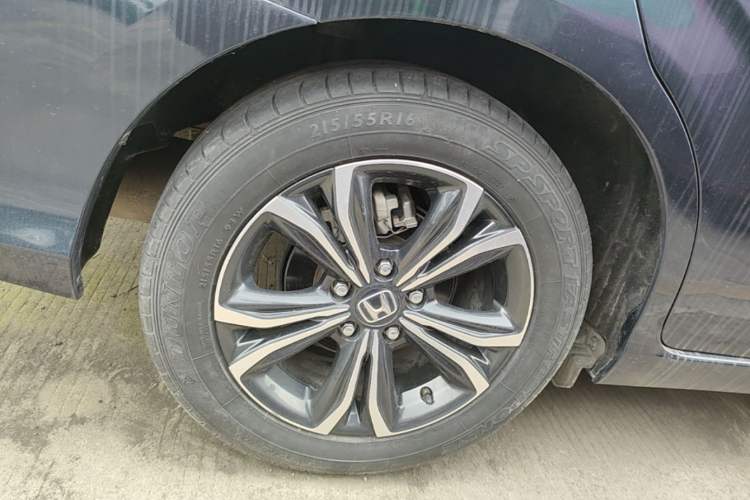 Used Honda Envix 2022 180TURBO CVT Comfort Version Right Rear Wheel Hub