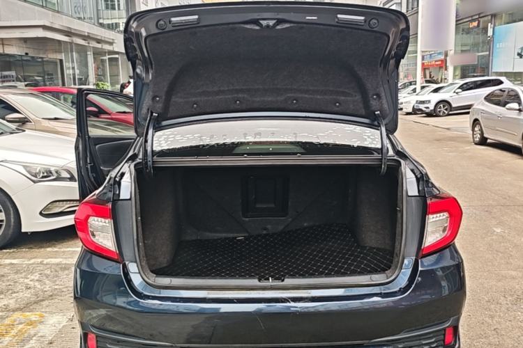 Used Honda Envix 2022 180TURBO CVT Enjoy Edition Trunk