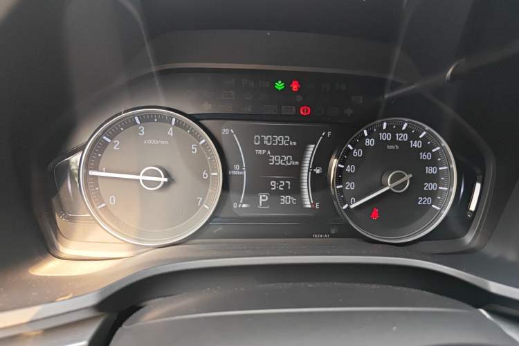 Used Honda Envix 2022 180TURBO CVT Comfort Version Odometer Close Up