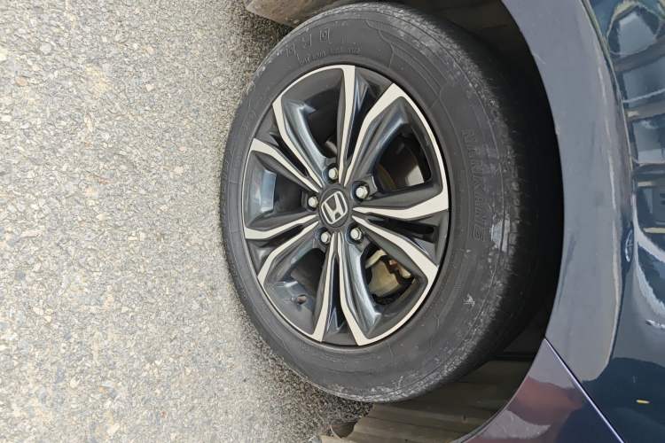 Used Honda Envix 2022 180TURBO CVT Comfort Version Right Front Wheel Hub