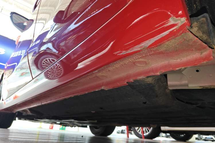 Used Honda Envix 2022 180TURBO CVT Comfort Version Left Side Sill