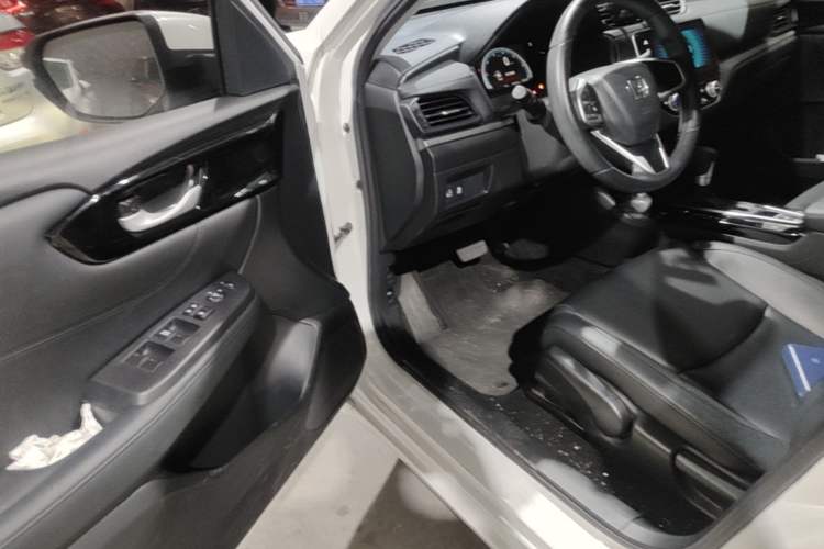 Used Honda Envix 2022 180TURBO CVT Enjoy Edition Driver Seat