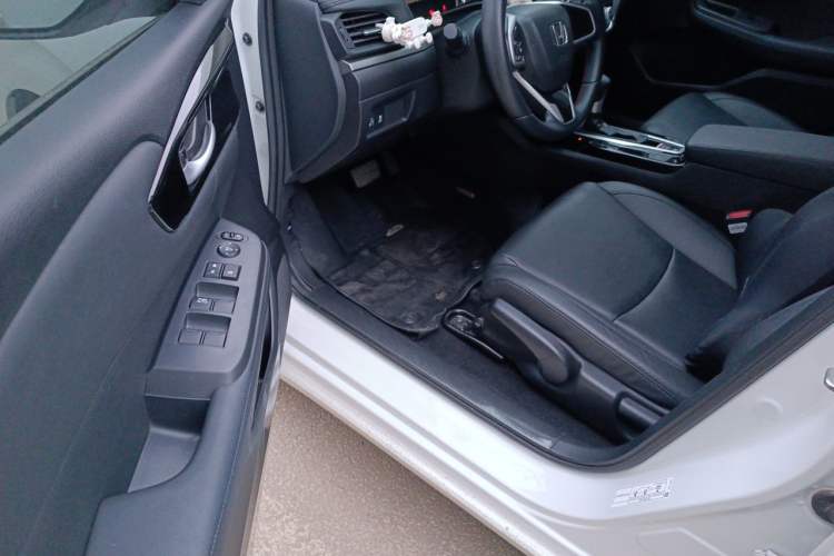 Used Honda Envix 2022 180TURBO CVT Enjoy Edition Driver Seat