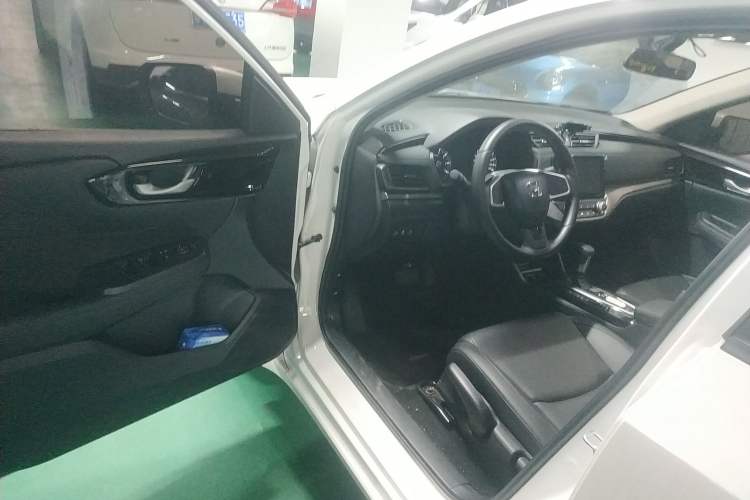 Used Honda Envix 2022 180TURBO CVT Comfort Version Driver Seat