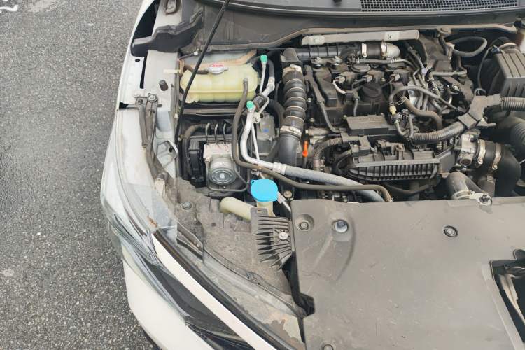 Used Honda Envix 2022 180TURBO CVT Enjoy Edition Engine Bay Right