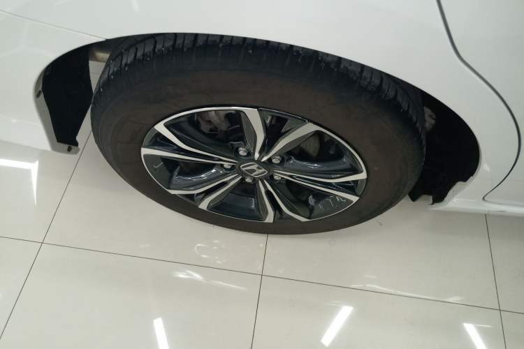 Used Honda Envix 2022 180TURBO CVT Comfort Version Exterior 2
