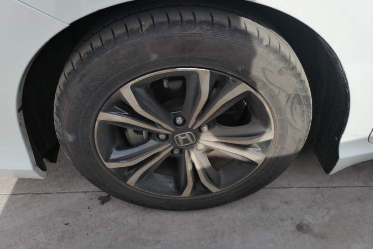 Used Honda Envix 2022 180TURBO CVT Comfort Version Exterior 4
