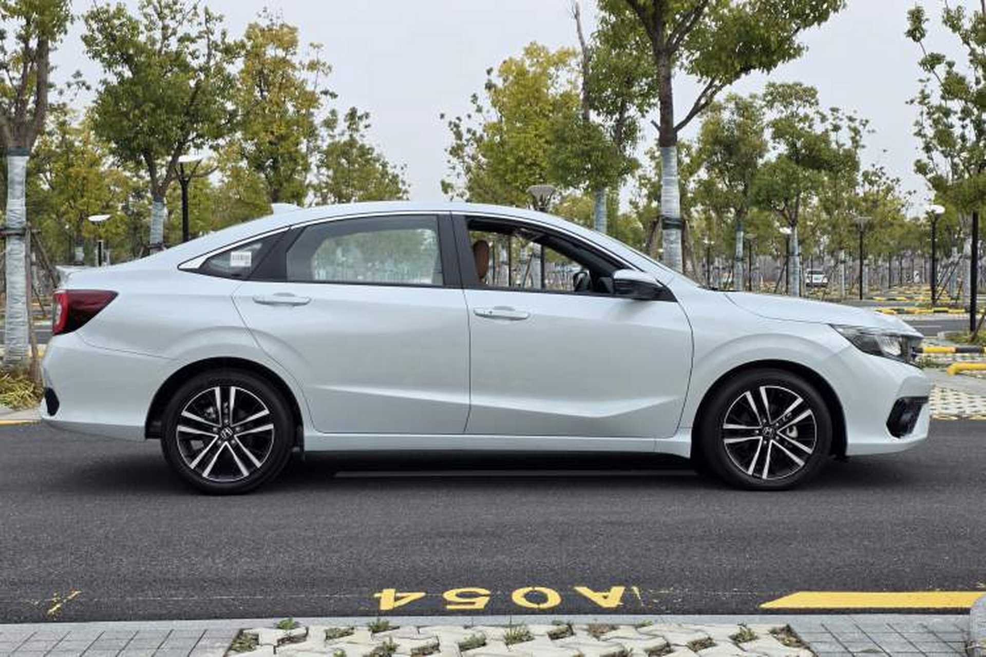 Used Honda Envix 2022 Lingpai Hybrid 1.5L Jingyao Edition Exterior 7