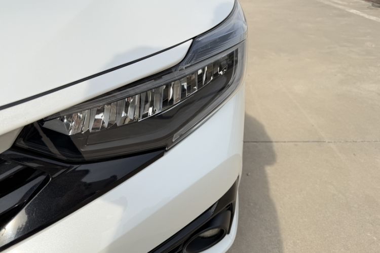 Used Honda Envix 2022 180TURBO CVT Comfort Version Exterior 8